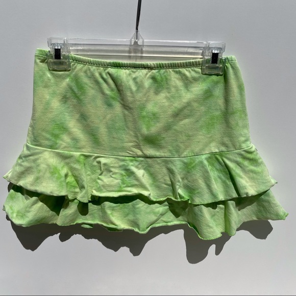 Green Dog | Y2K Vintage Tie Dye Ruffles Mini Skirt - Picture 4 of 7